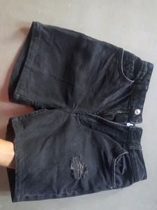 Bershka Black Shorts