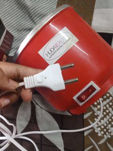 Huda Beauty Wax Heater