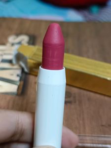 Myglamm Lip Crayon Debutante