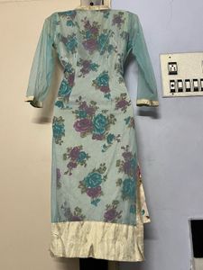 Floral Embroidered Kurta