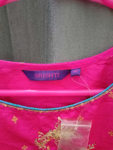 SRISHTI SLEEVELESS A-LINE KURTA  GOLDEN THREADS