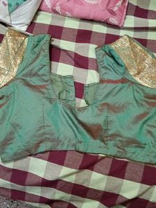 Green &amp; Gold Embellished Saree With Blouse