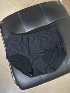 Seamless Black