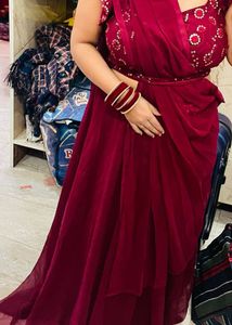 Beautiful Saree With Stylish Blouse