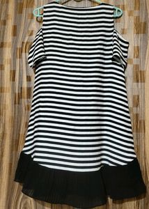 Black And White Strip Line Mini Dress/Summer Wear