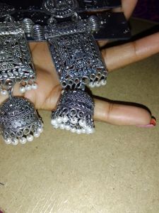 Jhumka Earing