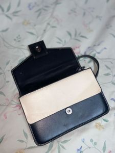 Buy This Elegant Classy Black &amp; White Pattern Bag