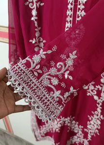 Mehroon Pakistani Suit