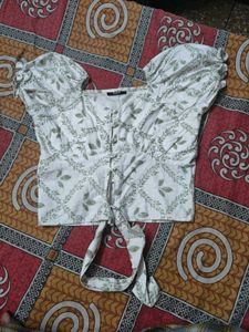 Floral Print Tie-Up Top