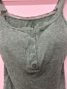 grey tank/ crop top