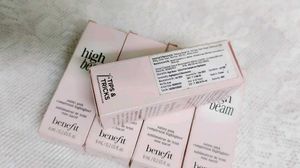 Benefit Cosmetics - High Beam Highlighter