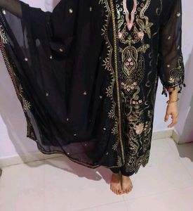 Pakistani Suit