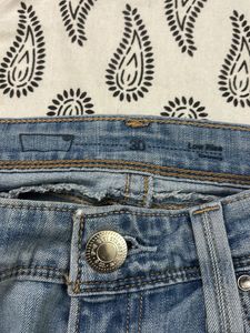 LEVIS JEANS