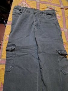 very good cargo denim jeans
