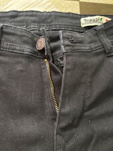 Levi’s Black Jeans