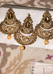 Earings With Mangtika