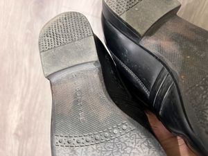 Men&#39;s Black Leather Formal Shoes