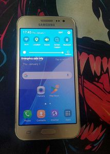 Samsung Galaxy J2 💫