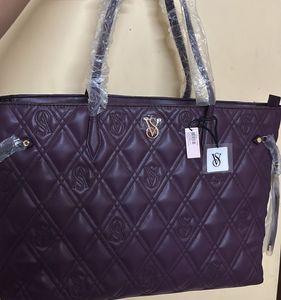 Fixed Price Brand New VS Logo Tote