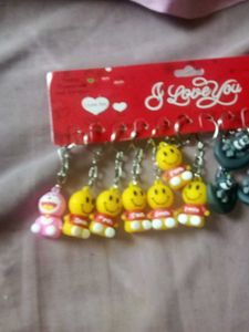 Excellent Brandnew 12 Piece Set Of Keychains