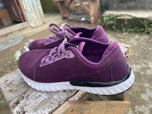 Reebok Sneakers