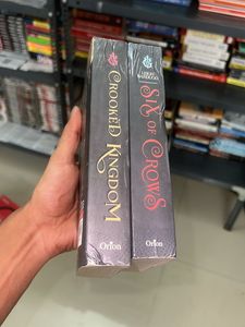 Six Of Crows And Crooked Kingdom