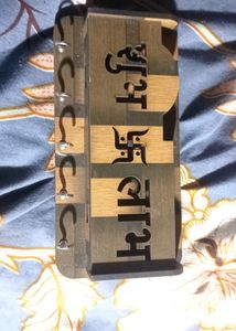 Key Holder Mobile Stand