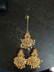 Earings With Mangteeka