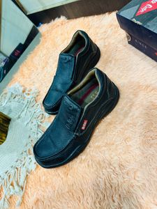 Black Shoes