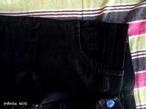 black skinny jeans