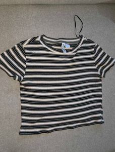H&M divided authentic crop top