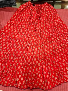Women&#39;s RED skirt