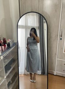 Elegant Midi Dress