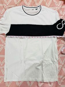 Calvin Klein T-Shirt