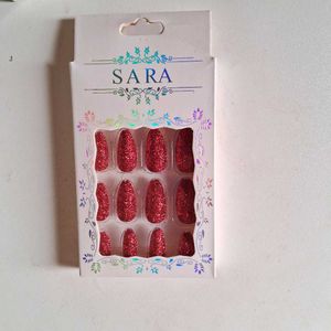 Sparkling Glitter Stiletto Nails