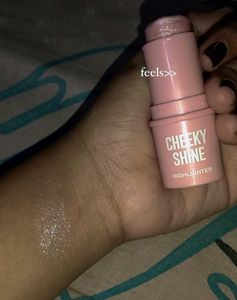 zudio cheeky shine highlighter
