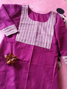 HOTTEST DEAL 😉 Combo Kurta with Leggins 🎀