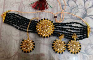 black beadsJewellery Set