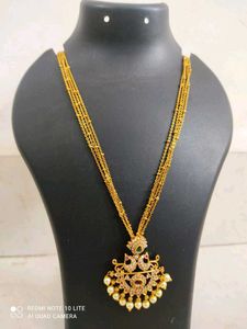 Chain With Pearl Drop