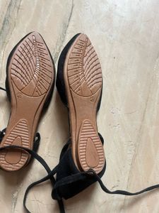 Dec Sale 🔥Elegant Black Flat Gladiator