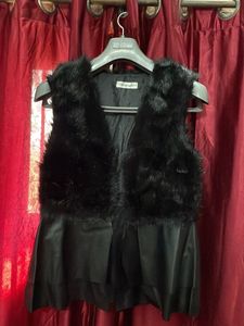 Leather & Fur Black Jacket 🖤