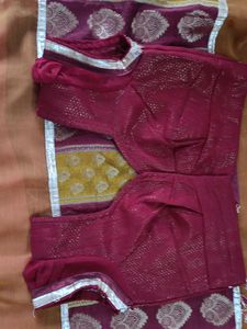 Beautiful Multicolour Saree With Blouse