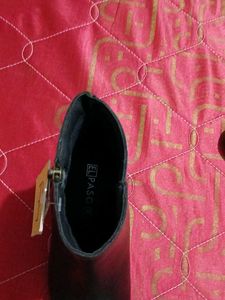 El Paso Black Boots