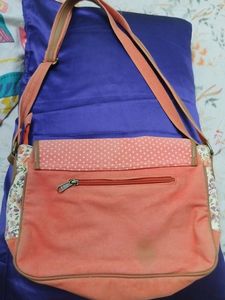 Handbag In Good Condition