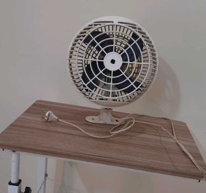 Bajaj Desk Fan