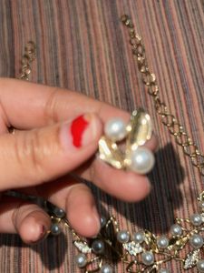 Elegant Pearl &amp; Crystal Necklace Set