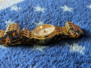 D&#39;signer Gold plated ladies watch
