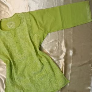 Chikankari Short Kurti