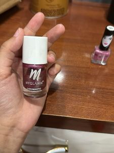 MyGlamm & Elle  Nail polish