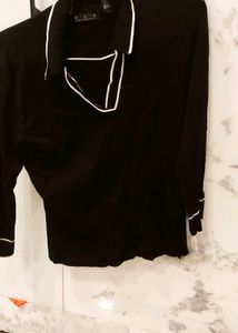 Chic Black &amp; White Top
